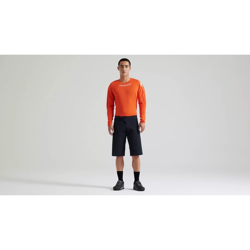 Specialized Gravity Shorts|Black/Black|30|32|34|36|38|40|42